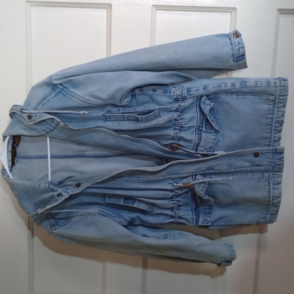 Eddie Bauer women's size medium, heavy denim hooded jacket